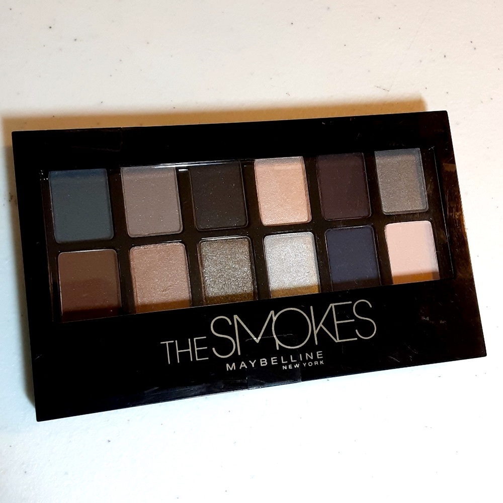 NEW Maybelline NewYork glitter smokey eye sexy